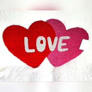 NWT Threshold 1'6"x2'6" Valentine's Day Heart Shaped Coir Doormat Red/ Pink